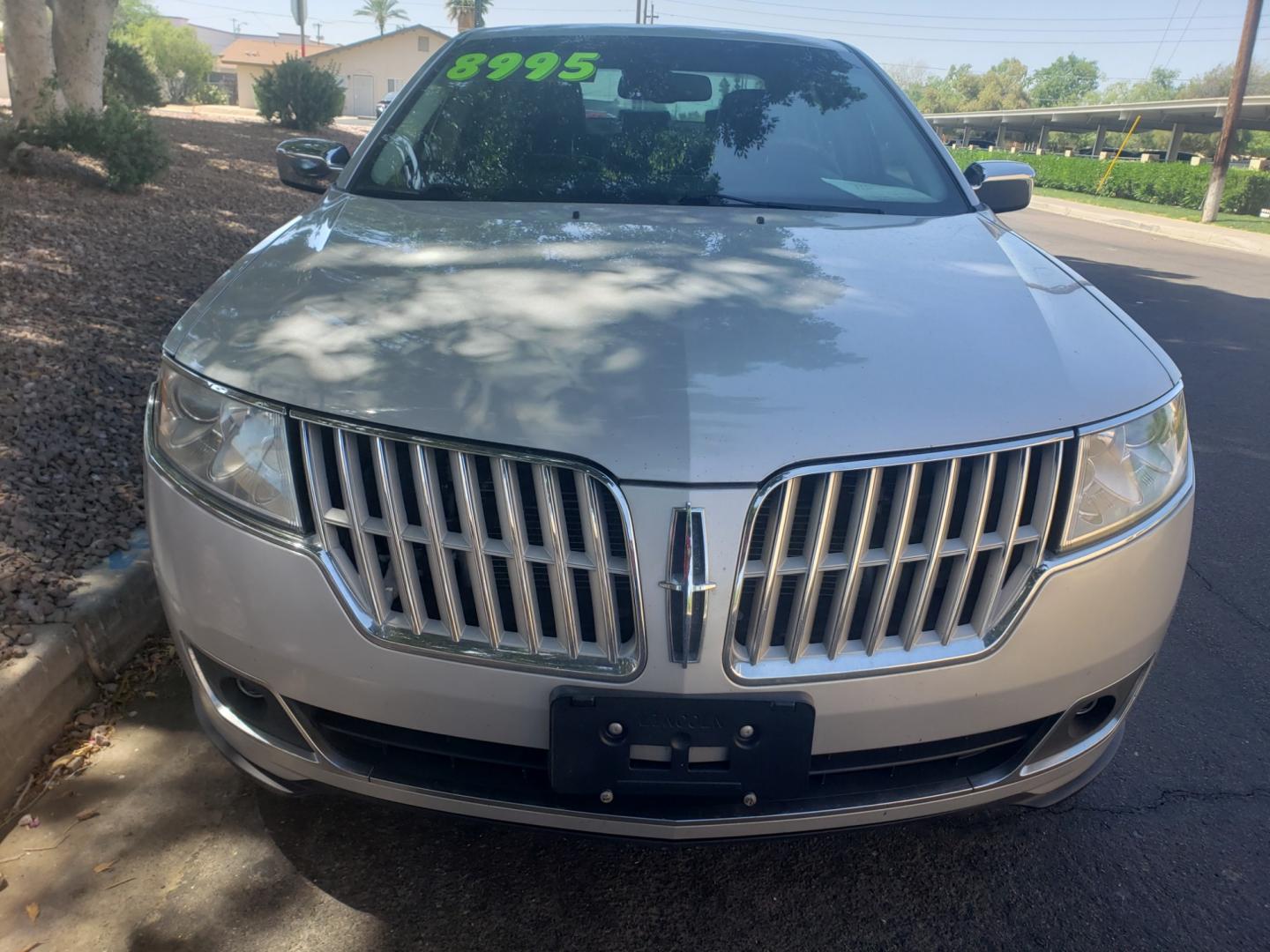 2010 /gray and black Lincoln MKZ base (3LNHL2GCXAR) with an 3.5L V6 DOHC 24V engine, 6-Speed Automatic transmission, located at 323 E Dunlap Ave., Phoenix, AZ, 85020, (602) 331-9000, 33.567677, -112.069000 - Photo#1